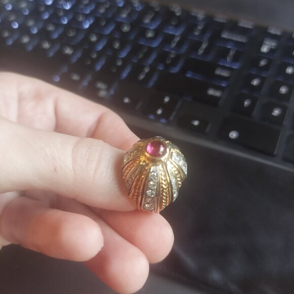 14k gold and genuine diamond ring, size 6 - Picture 9 of 16